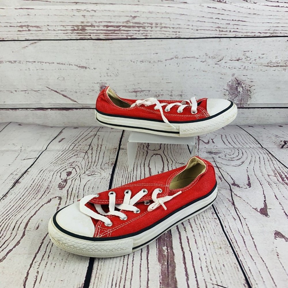 Converse Youth Kids Red Sneaker Shoe Chuck Taylor All Star Low Top Size 2Y